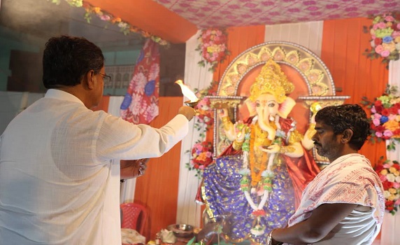 Tripura CM Dr. Manik Saha joins Ganesh Puja celebration at Bardowali constituency. 